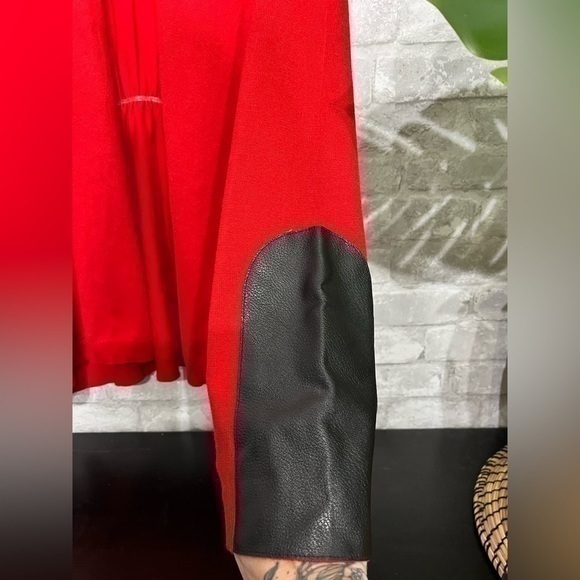 3/$30 _ ALFRED SUNG | NWT ๐ท๏ธ red open cardigan long sleeve faux leather -XXL - Picture 5 of 9